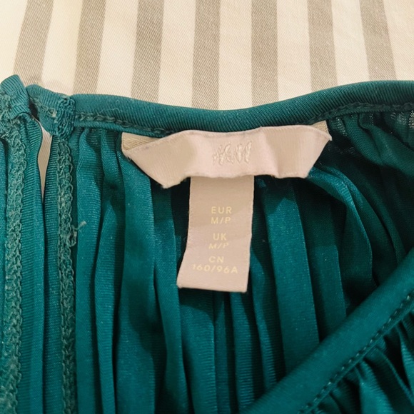 EUC H&M Pleated Dress - Picture 6 of 6